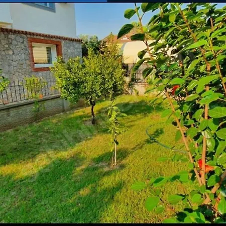 Baris Manco Bulvari Villa *